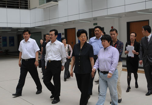 Vice Minister of Commerce of China visited Huaqiao International Service Business Park