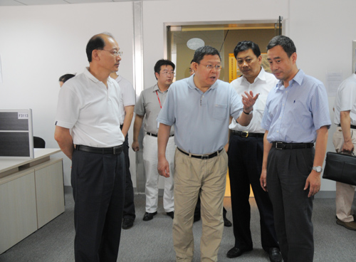 Chong Quan visits Huaqiao