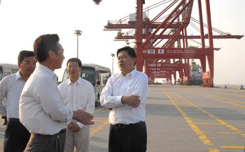 Officials get educated visit to Taicang Port