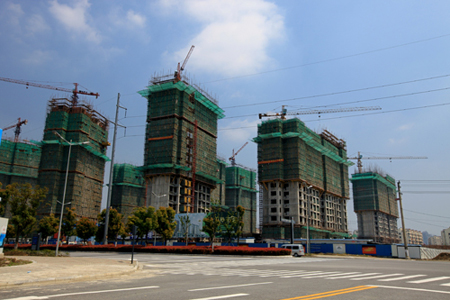 Huaqiao Park well under construction