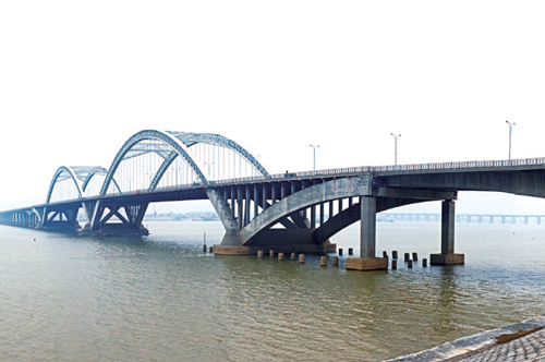 The Shengmi Bridge (China)