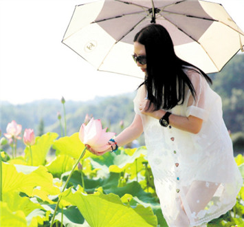 A season of fruit and flowers in Changsha county