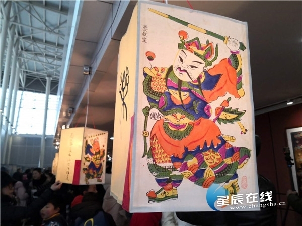 Landmark lantern show held in Hunan, Changsha