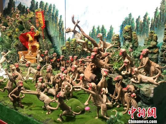 Thousands of intangible cultural heritages debut in Changsha