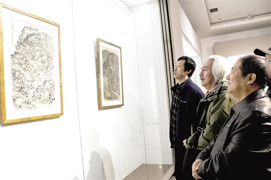 Ink wash painting goes on display in Baotou