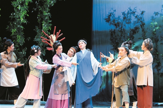 Baotou Grand Theatre stages Yue Opera