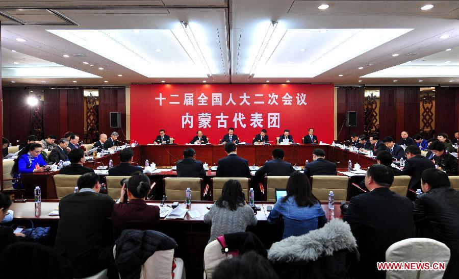 Deputies to NPC from Inner Mongolia Autonomous Region attend panel discussion