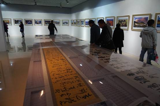 Art works on show at China-Mongolia Expo