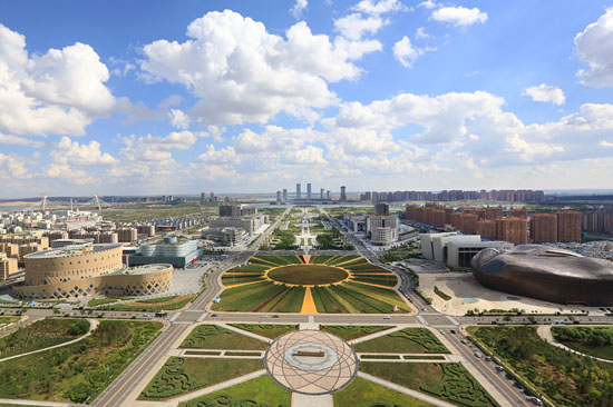 A glimpse of the Ordos cityscape