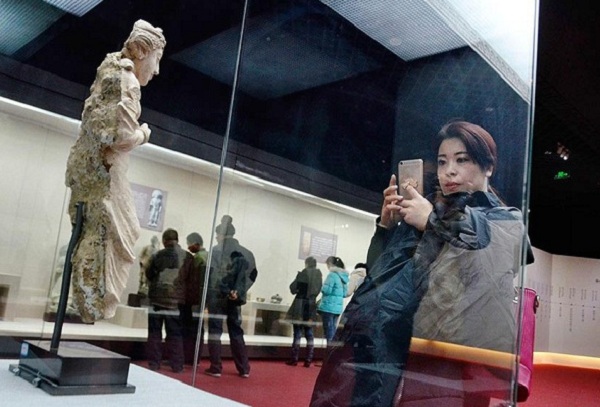 Gandhara Buddha statues exhibited in Inner Mongolia