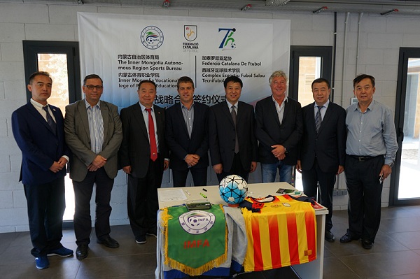 Sports delegation visits Spain and Britain