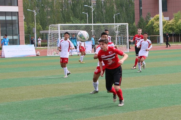 Intl youth soccer camp hosted in Hohhot