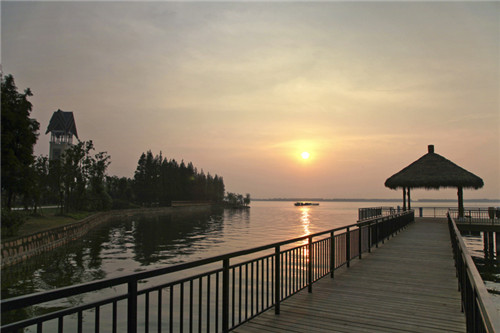 Dianshan Lake Forest Holiday Resort