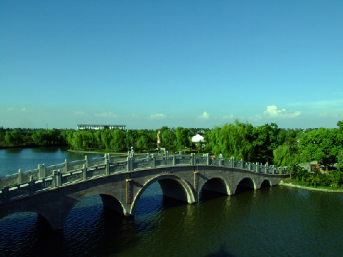 Zhouzhuang: China's first water-town