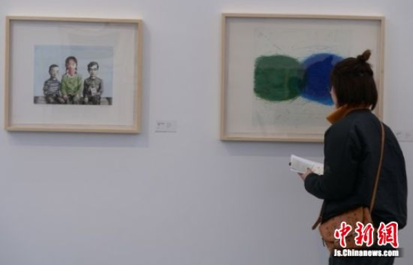 International print art works on show in Wuxi