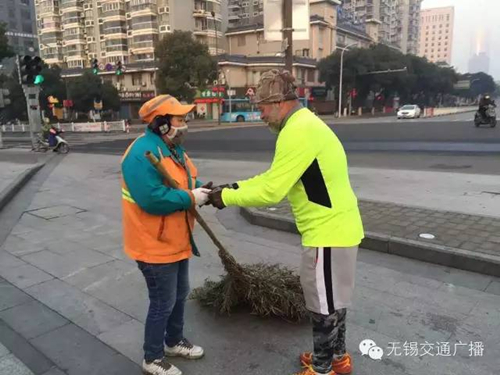 Foreigners volunteer in Wuxi