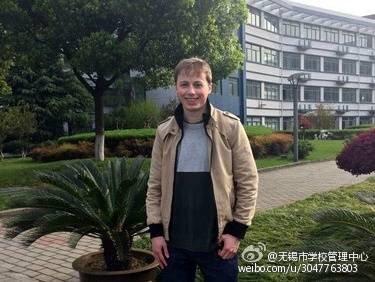 Foreigners volunteer in Wuxi