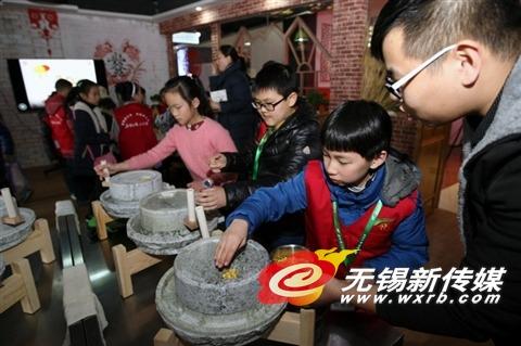 Wuxi promotes intangible cultural heritages among teenagers