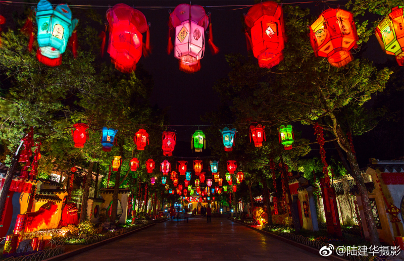 Lantern Festival celebration in Huishan Ancient Town