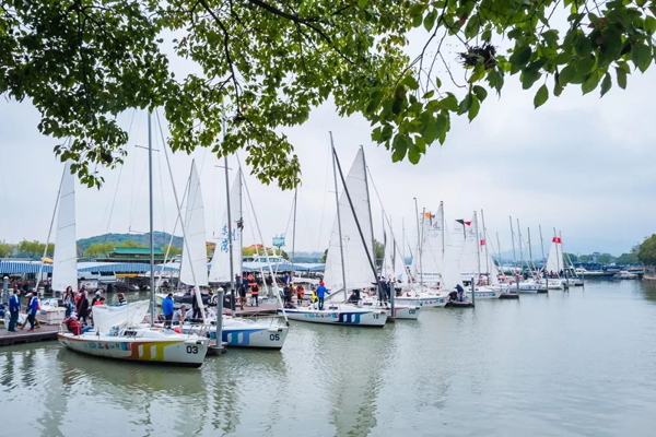 Tour of Taihu Lake Yachting Rally starts in Wuxi