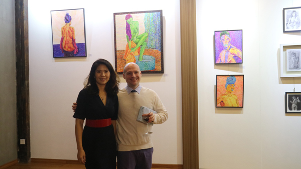 Expat artist's 'Sharpie' exhibition