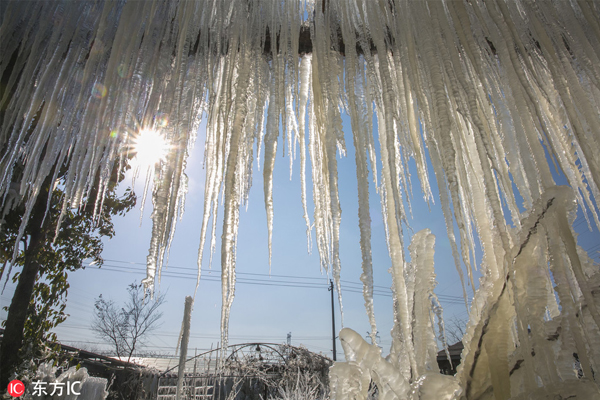 Icicle spectacle shines in Wuxi