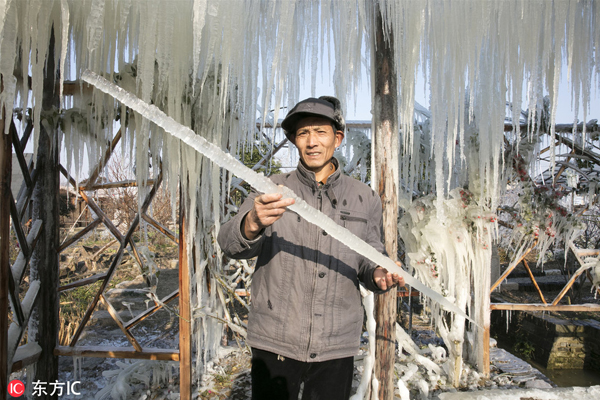 Icicle spectacle shines in Wuxi