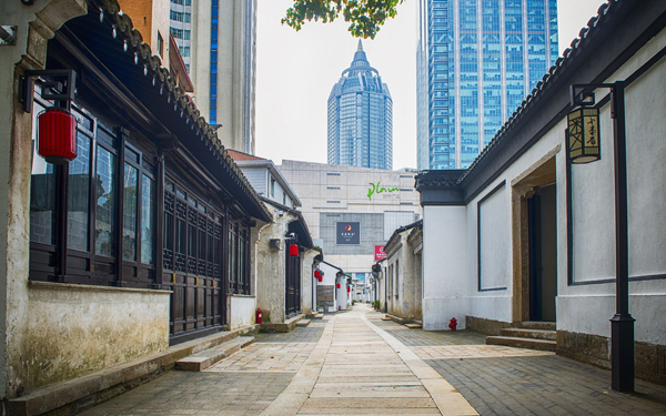 Xiaolou Lane reopens to public