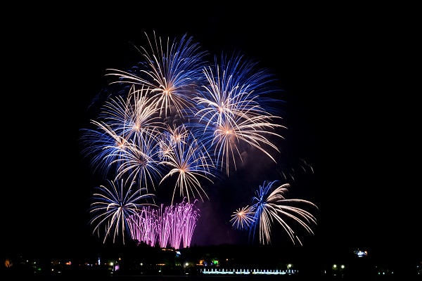 Firework shows held in Wuxi