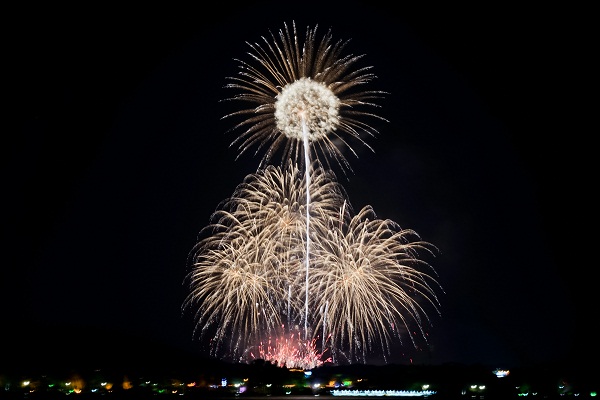 Firework shows held in Wuxi