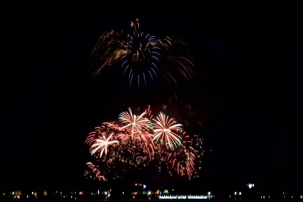 Firework shows held in Wuxi