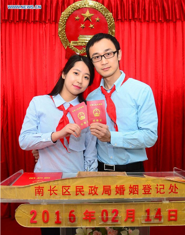 Valentine's Day witnesses marriage registration boom, E China