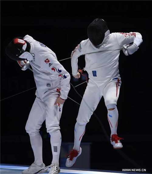 Japan beats South Korea 33-32 during 2016 Asia Fencing Championships