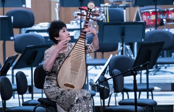 Erhu performances welcome the new year