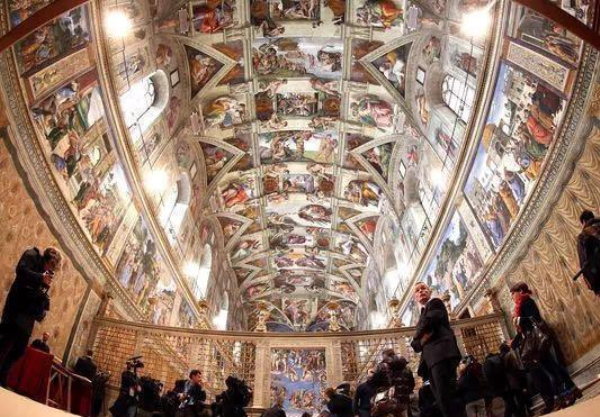 Young Wuxi artist's work on show at Vatican Museum