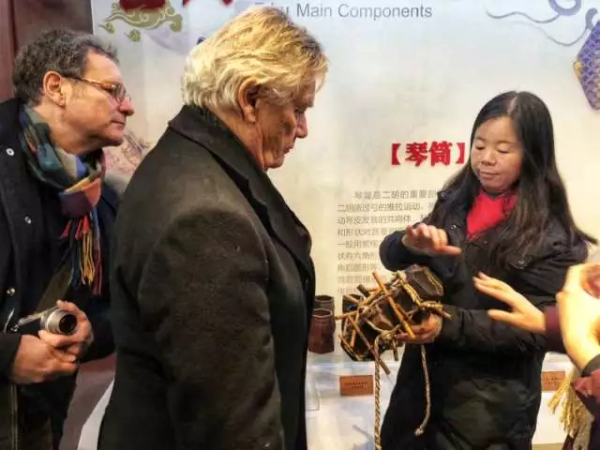 French delegation speak highly of Wuxi erhu