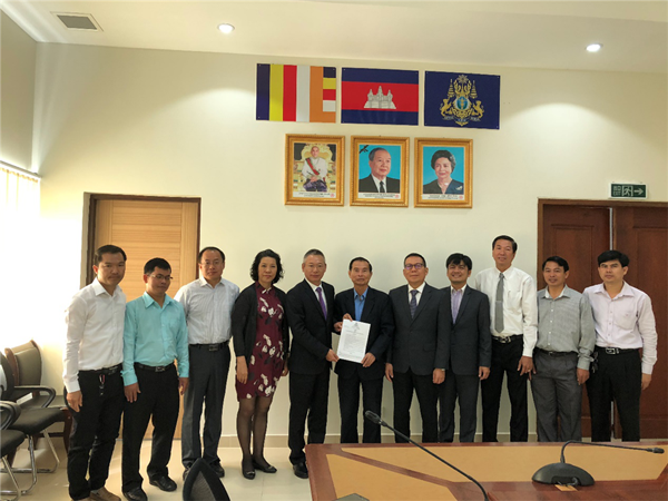 Wuxi helps build first Chinese university in Cambodia