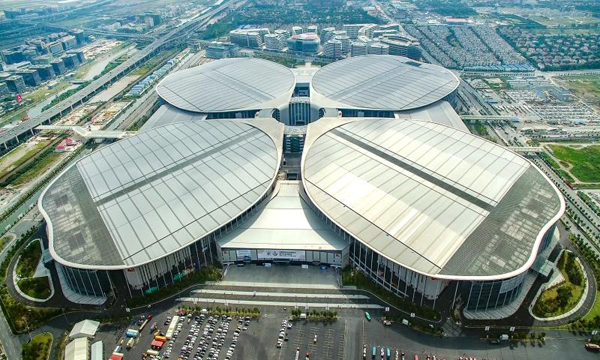 Wuxi enterprises attend China's first import expo