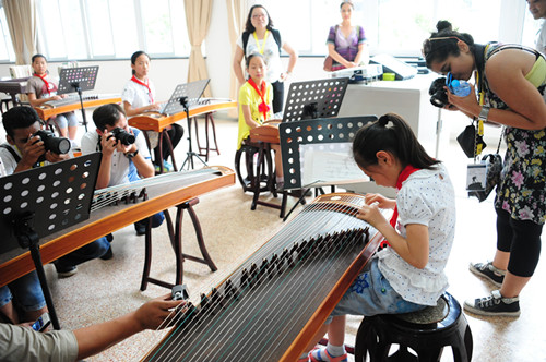 Journalists get a tour of real China