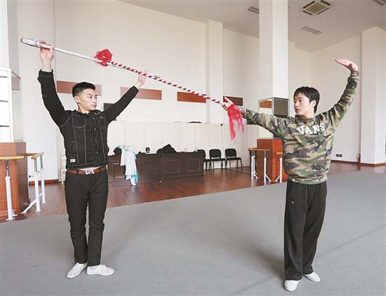 Zhangjiagang residents remain on duty during Spring Festival