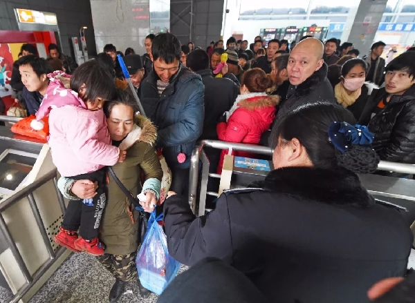 In photos: Zhangjiagang residents celebrate New Year