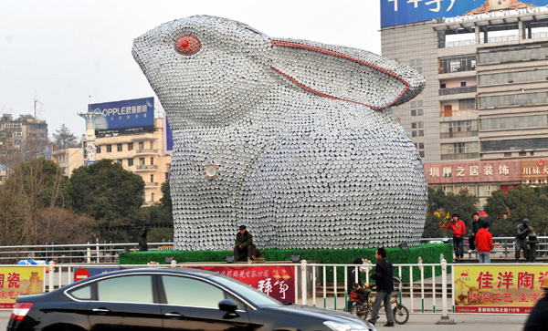 Giant porcelain rabbit to greet Chinese New Year