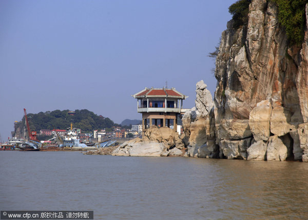 China's largest freshwater lake parched