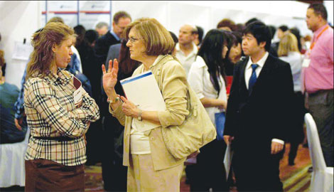 Job fairs for foreigners grow more competitive