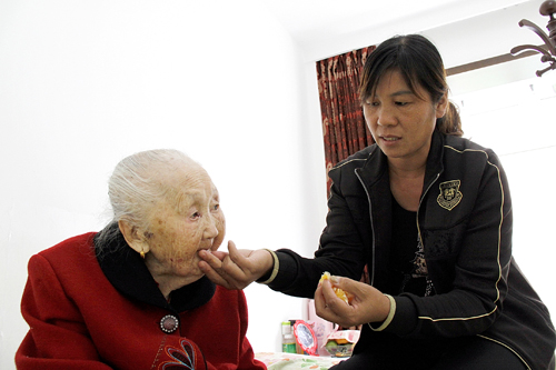 The happy life of a 105-year-old lady