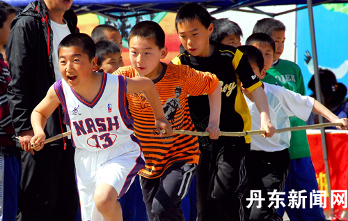 Ethnic harmony at Wuwei Primary School, Dandong