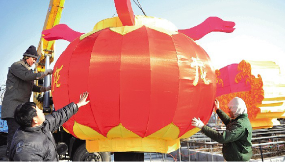 Lanterns welcome Chinese Lunar New Year in Dandong