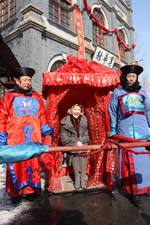 Expats celebrate Lantern Festival in Shenyang