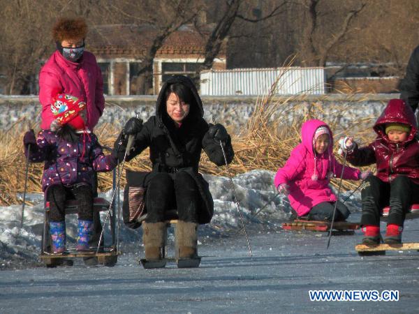 Let's have fun in ice and snow world!