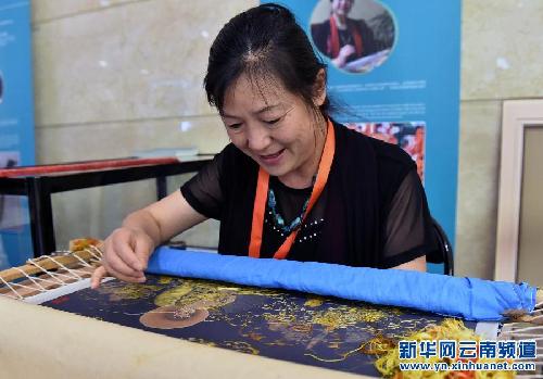 Lijiang traditional handcraft arts show at CSA Expo